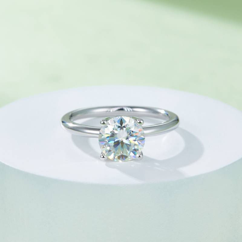 Classic圆形S925银镀白金MoissaniteWomen's Ring2.0ctD级